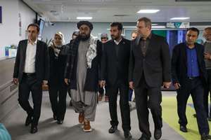 بازدید معاون وزارت بهداشت افغانستان و نشست مشترک با مدیران گروه سلامت و دارویی برکت در بیمارستان سرطان برکت